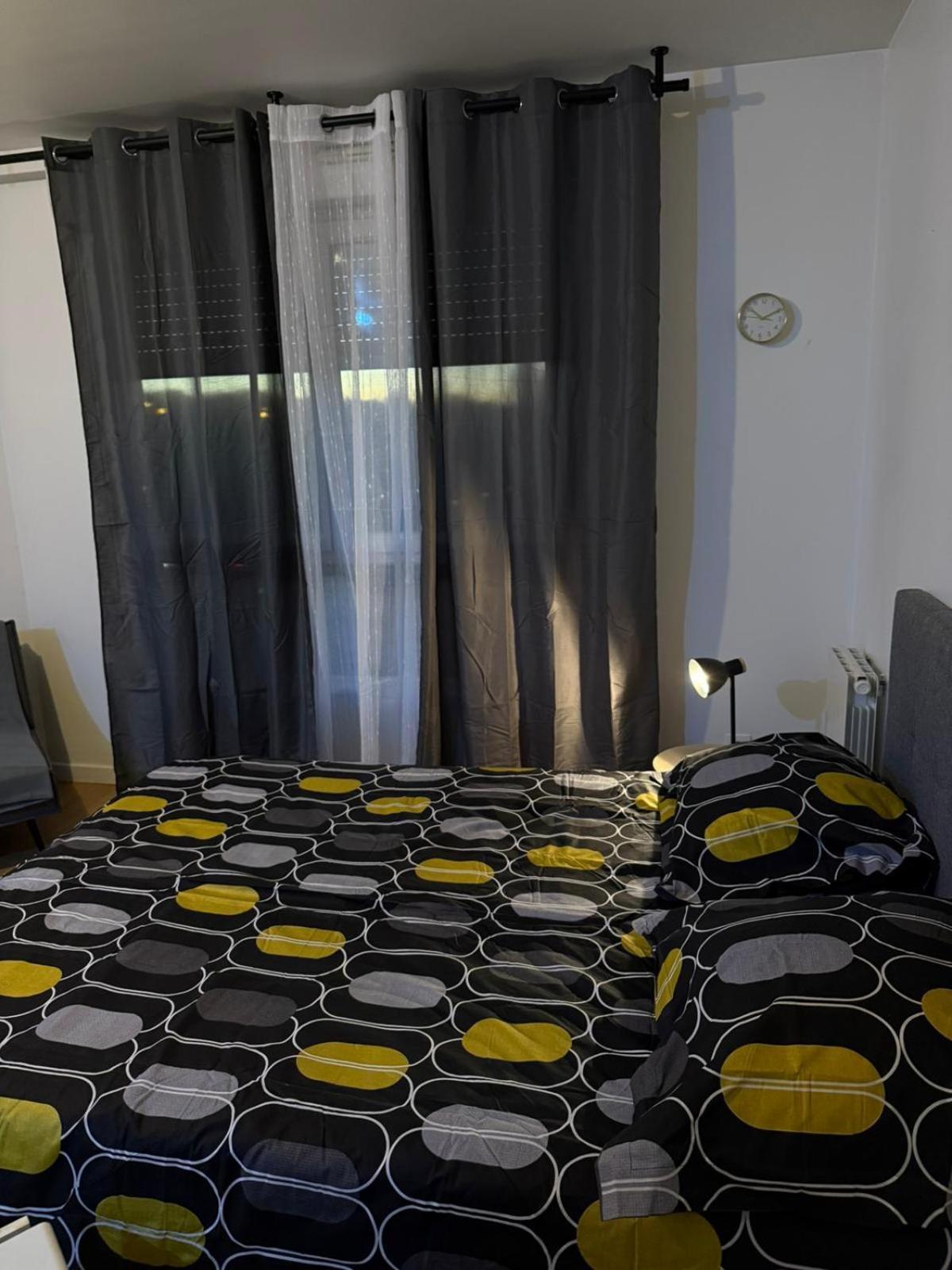 Appartements Sully Mantes-la-Jolie Bagian luar foto