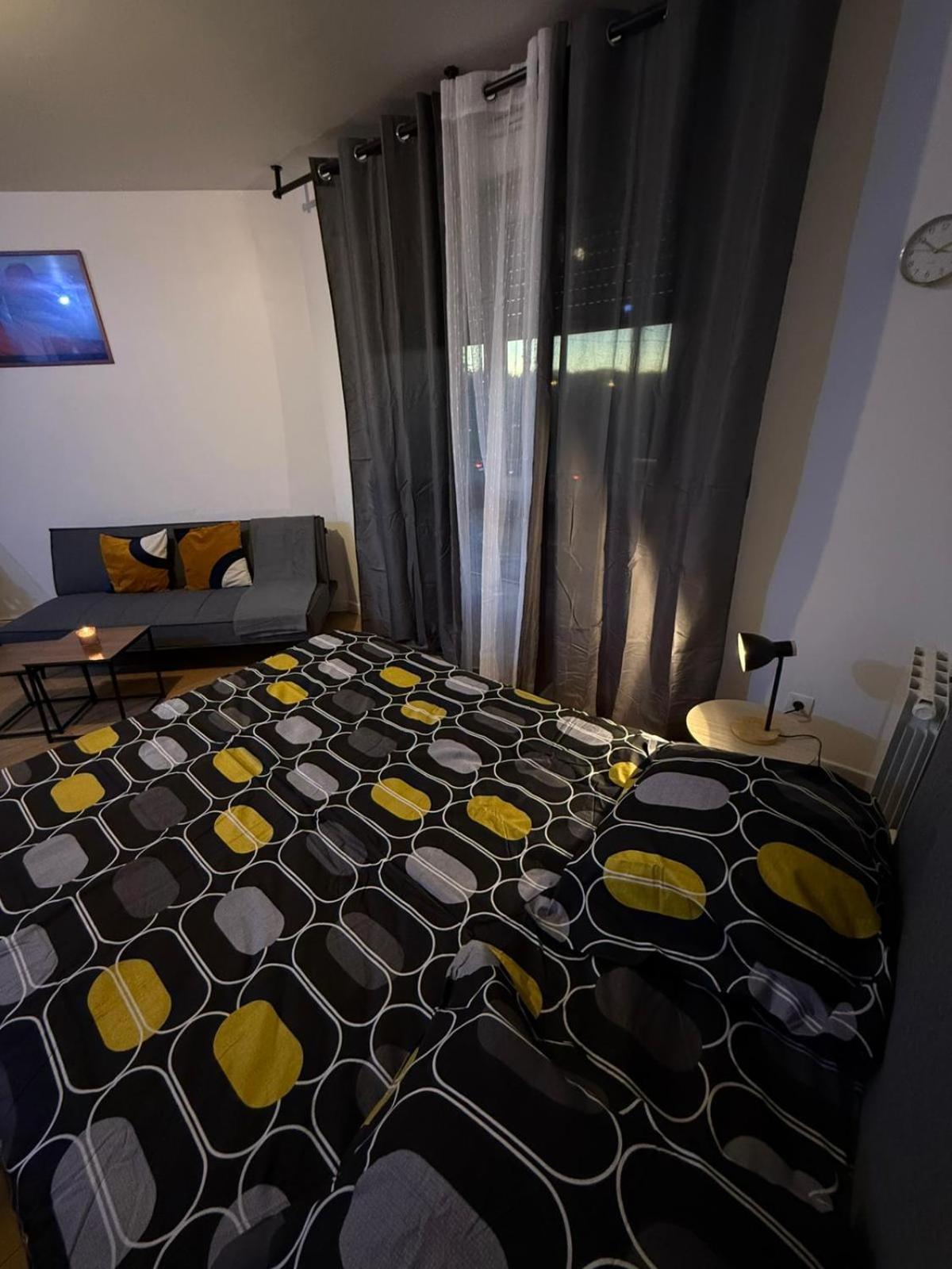 Appartements Sully Mantes-la-Jolie Bagian luar foto